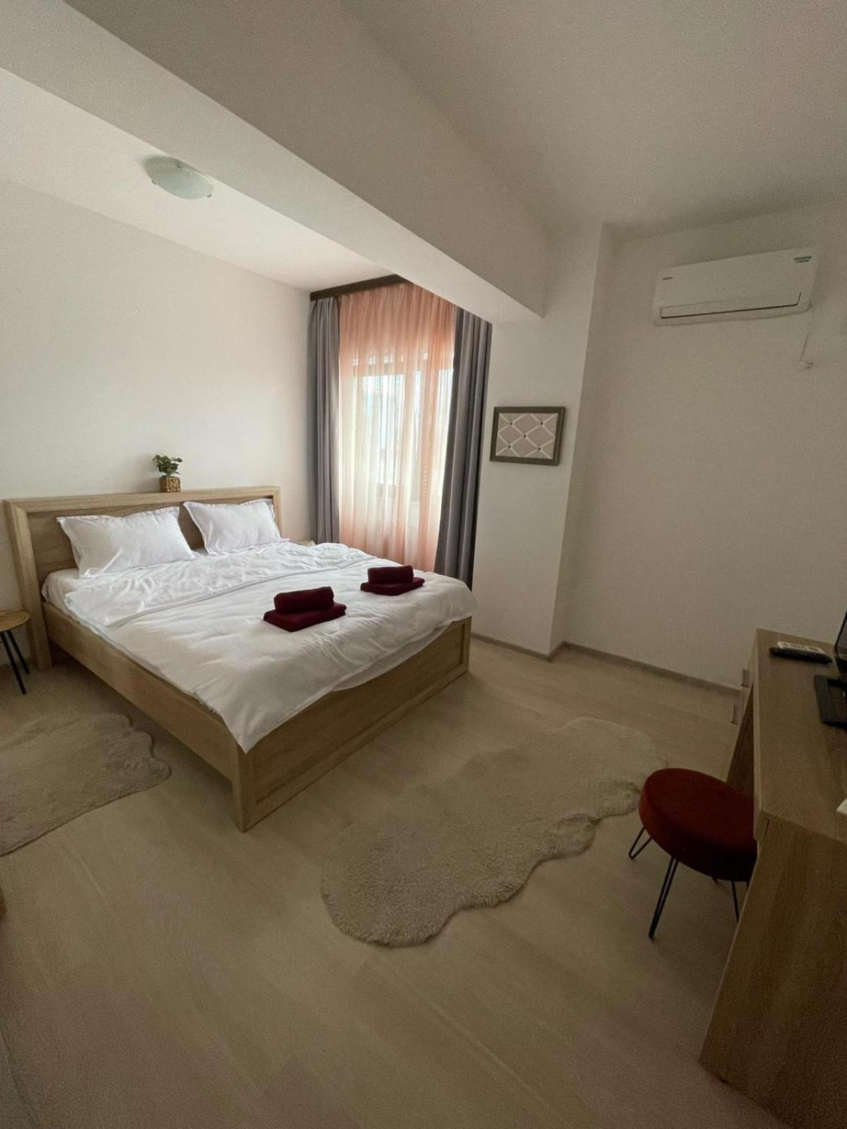 Urban Nest- Apartament Cu 2 Camere, Aproape De Iulius Mall ยาช ภายนอก รูปภาพ