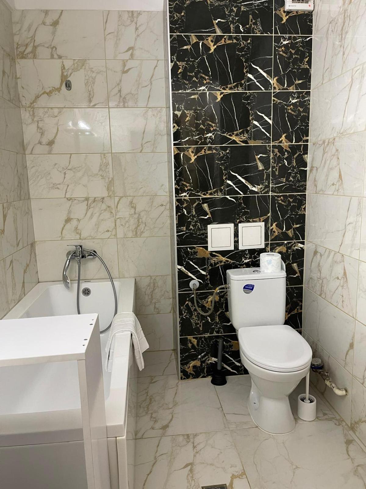 Urban Nest- Apartament Cu 2 Camere, Aproape De Iulius Mall ยาช ภายนอก รูปภาพ